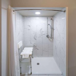 Queen Studio Suite Mobility Access Roll Shower Non-Smoking
